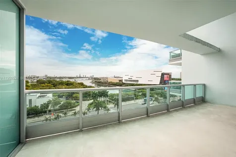 900 Biscayne Boulevard Miami FL 33132