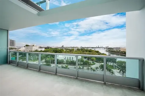 900 Biscayne Boulevard Miami FL 33132