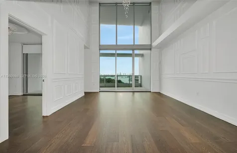 900 Biscayne Boulevard Miami FL 33132