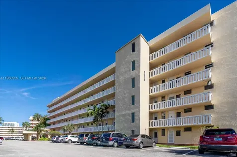 2930 Point East Drive Aventura FL 33160
