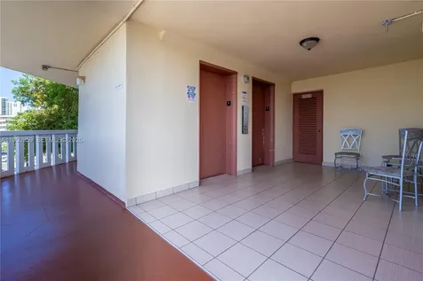 2930 Point East Drive Aventura FL 33160