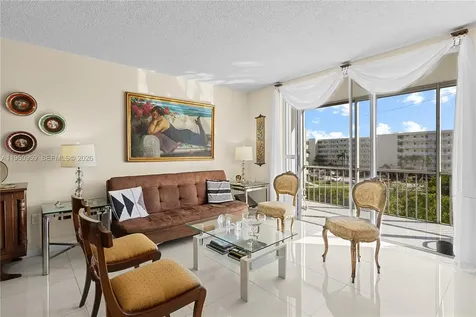 2930 Point East Drive Aventura FL 33160