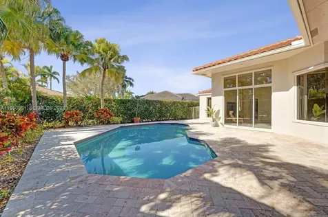 2533 Eagle Run Circle Weston FL 33327