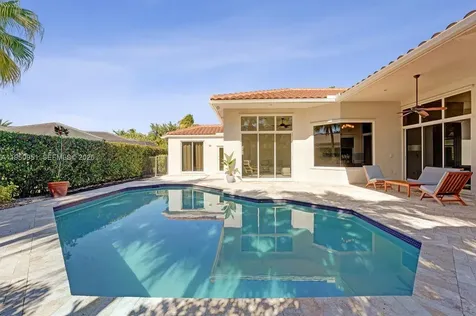 2533 Eagle Run Circle Weston FL 33327