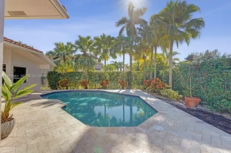 2533 Eagle Run Circle Weston FL 33327
