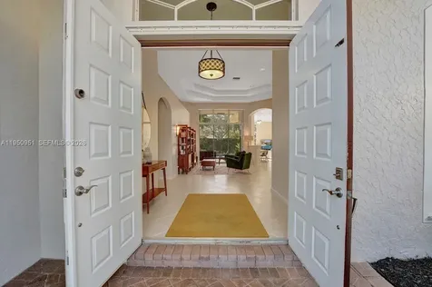 2533 Eagle Run Circle Weston FL 33327