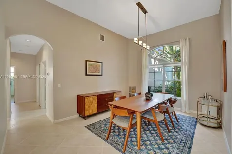 2533 Eagle Run Circle Weston FL 33327