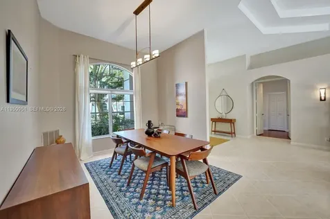 2533 Eagle Run Circle Weston FL 33327