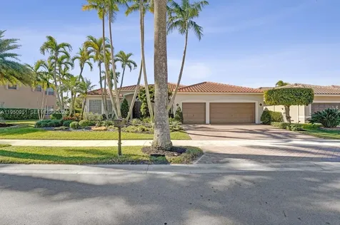 2533 Eagle Run Circle Weston FL 33327