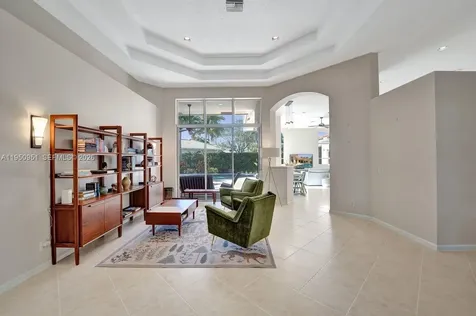 2533 Eagle Run Circle Weston FL 33327