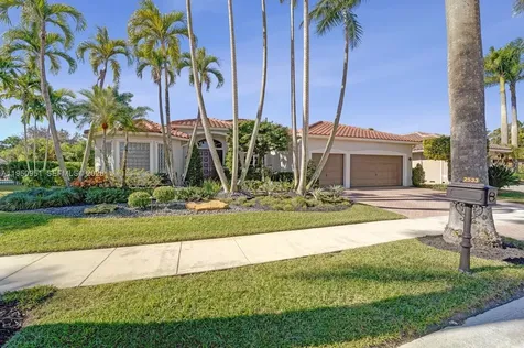 2533 Eagle Run Circle Weston FL 33327