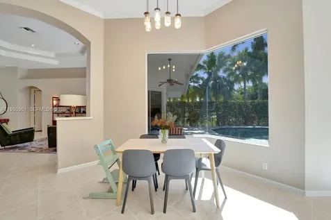 2533 Eagle Run Circle Weston FL 33327
