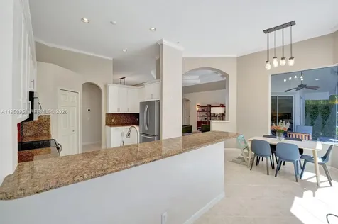 2533 Eagle Run Circle Weston FL 33327