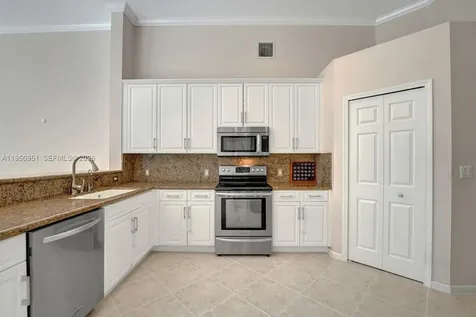 2533 Eagle Run Circle Weston FL 33327