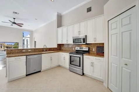 2533 Eagle Run Circle Weston FL 33327