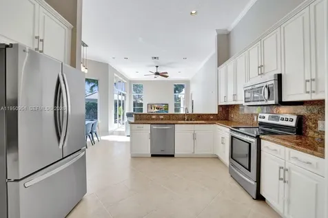 2533 Eagle Run Circle Weston FL 33327