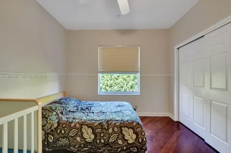 2533 Eagle Run Circle Weston FL 33327