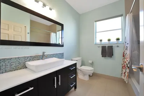2533 Eagle Run Circle Weston FL 33327