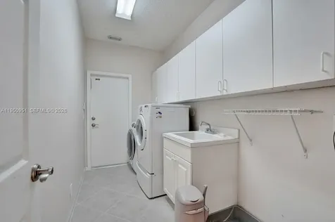2533 Eagle Run Circle Weston FL 33327