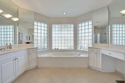 2533 Eagle Run Circle Weston FL 33327