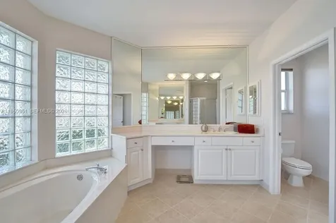 2533 Eagle Run Circle Weston FL 33327
