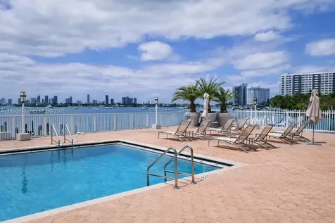 1228 West Avenue Miami Beach FL 33139