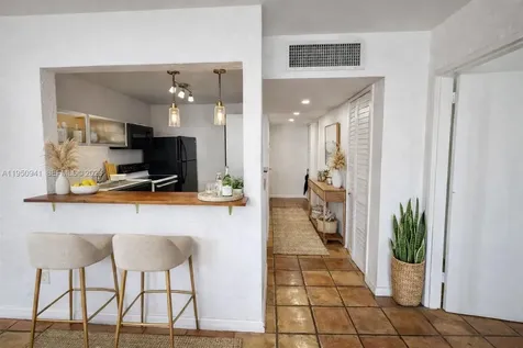 1228 West Avenue Miami Beach FL 33139