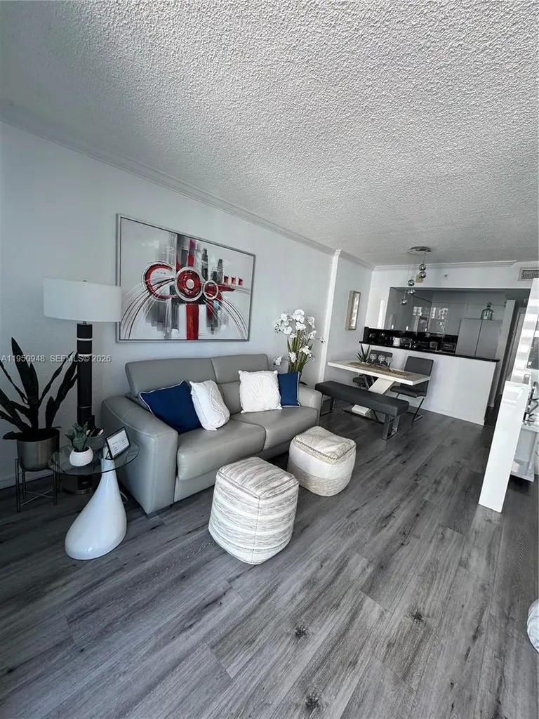2501 S Ocean Drive Hollywood FL 33019