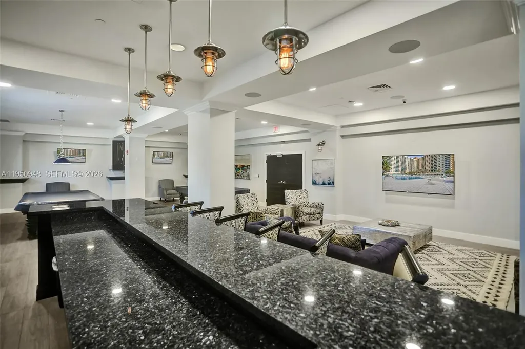 2501 S Ocean Drive Hollywood FL 33019