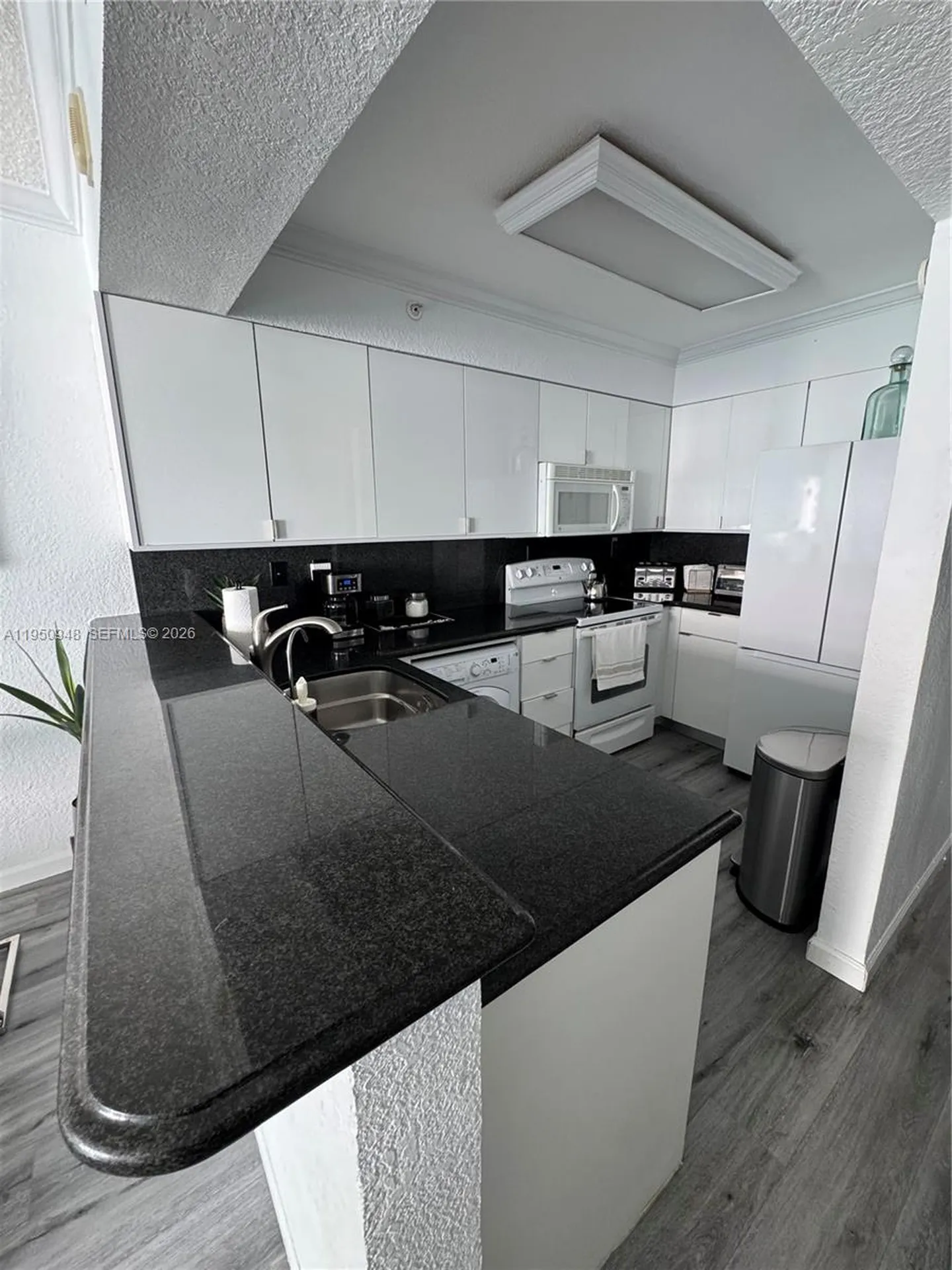 2501 S Ocean Drive Hollywood FL 33019
