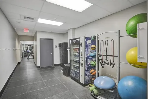 2501 S Ocean Drive Hollywood FL 33019