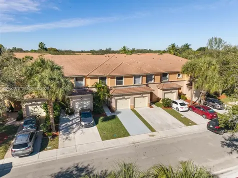 419 Rainbow Springs Terrace Royal Palm Beach FL 33411