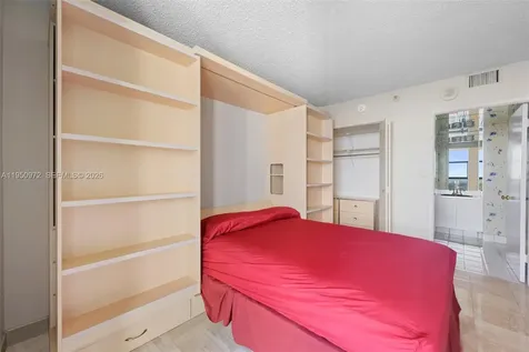 20505 E Country Club Drive Aventura FL 33180