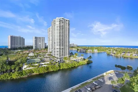 20505 E Country Club Drive Aventura FL 33180
