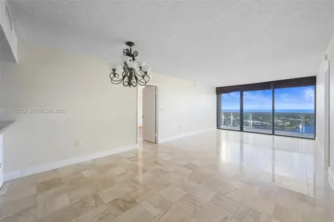 20505 E Country Club Drive Aventura FL 33180