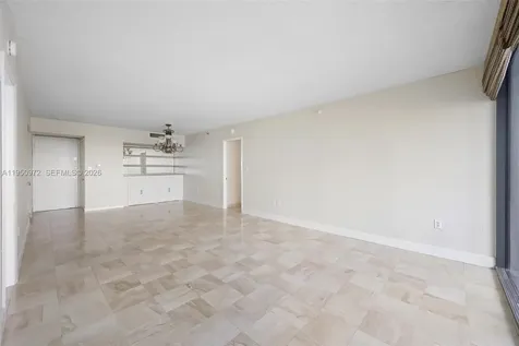 20505 E Country Club Drive Aventura FL 33180