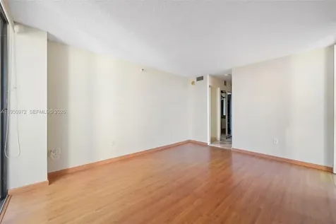20505 E Country Club Drive Aventura FL 33180