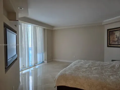 4000 Island Boulevard Aventura FL 33160