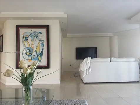 4000 Island Boulevard Aventura FL 33160