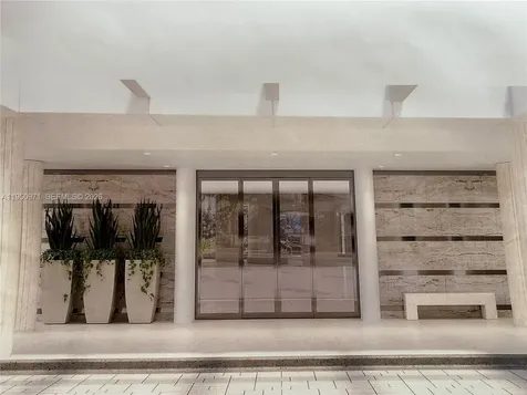 4000 Island Boulevard Aventura FL 33160
