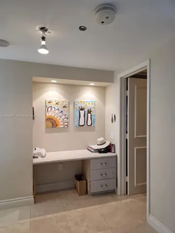 4000 Island Boulevard Aventura FL 33160