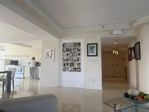 4000 Island Boulevard Aventura FL 33160