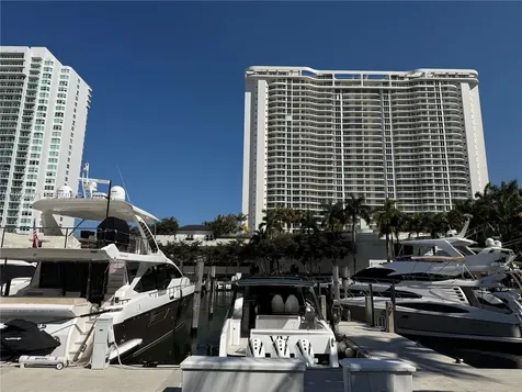4000 Island Boulevard Aventura FL 33160