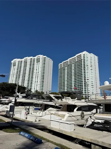 4000 Island Boulevard Aventura FL 33160