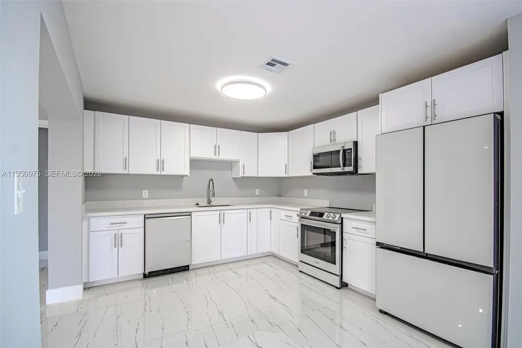 3313 NW 36th Terrace Lauderdale Lakes FL 33309