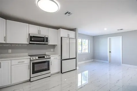 3313 NW 36th Terrace Lauderdale Lakes FL 33309