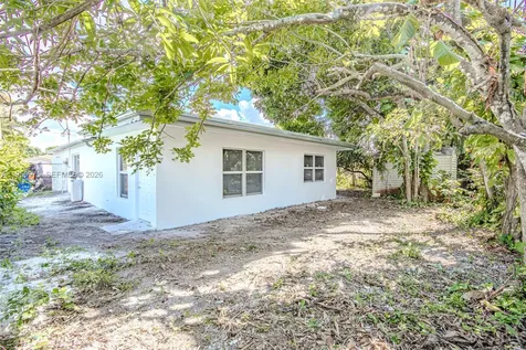 3313 NW 36th Terrace Lauderdale Lakes FL 33309