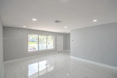 3313 NW 36th Terrace Lauderdale Lakes FL 33309
