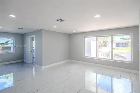 3313 NW 36th Terrace Lauderdale Lakes FL 33309
