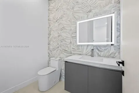 1321 NE 13th Avenue Fort Lauderdale FL 33304